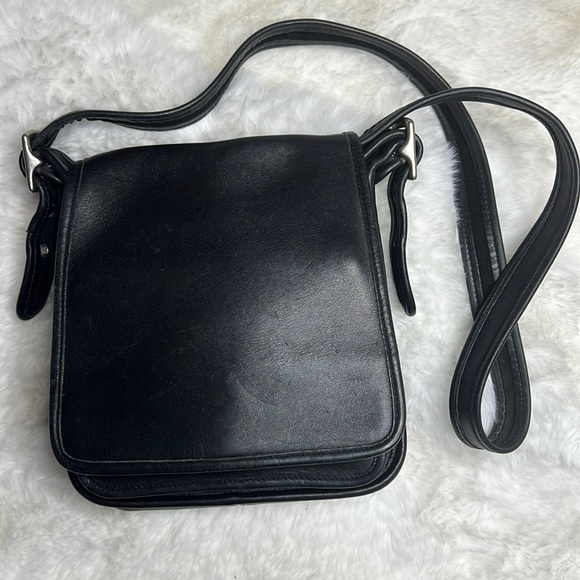 Coach VINTAGE Legacy Studio Black Leather Flap Crosscbody Bag Purse 9145